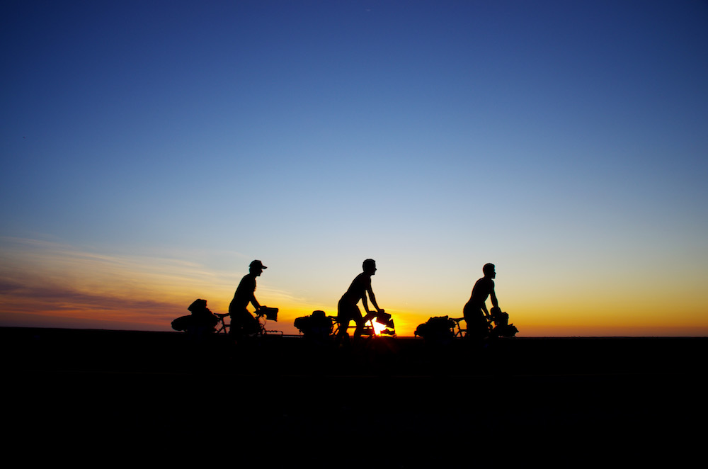 Solidream | La leçon de vie de trois amis qui traversent le monde à vélo